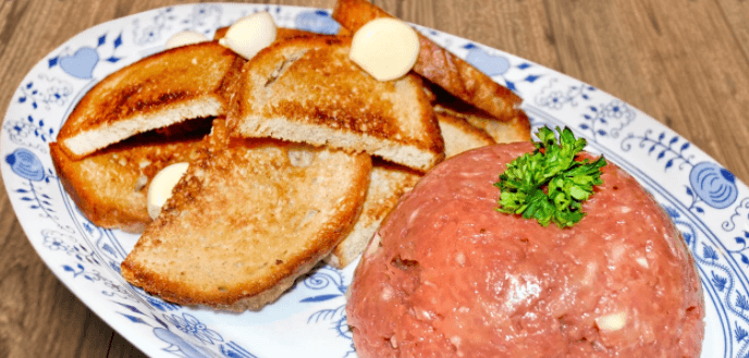 250g tatarský biftek z pravé hovězí svíčkové