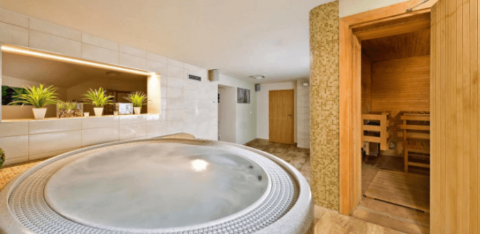 2 hod v privátní vířivce a parní či finské sauně