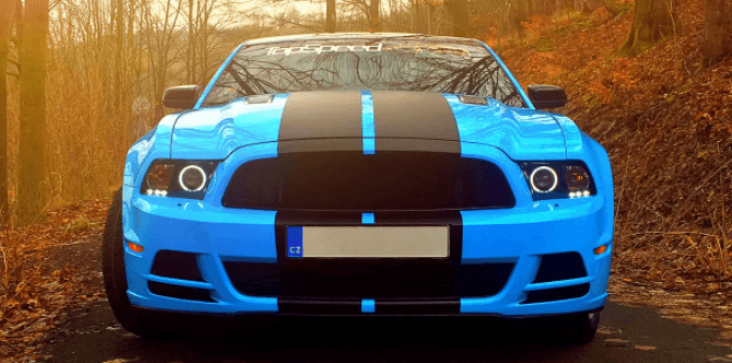 Jízda snů v Mustang GT s instruktorem