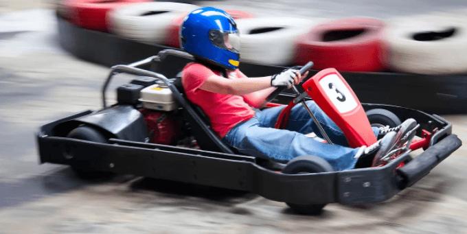 10 minut na velkém okruhu v motokáře