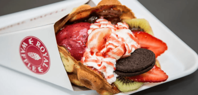 Nadupaná Royal Waffle v kornoutu