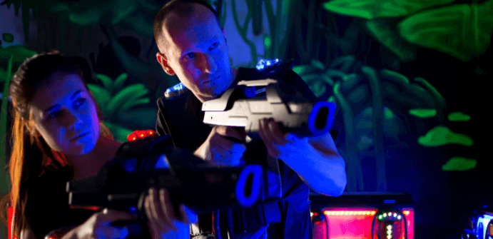 Laser game a nápoj k tomu