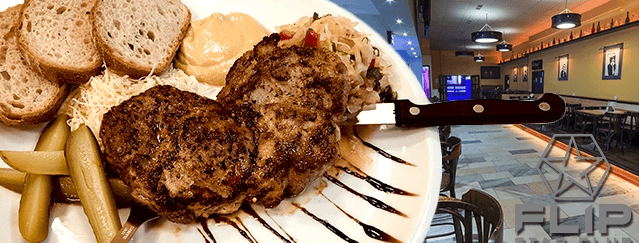 Vepřová krkovice 300g chléb hořčice, křen, okurky