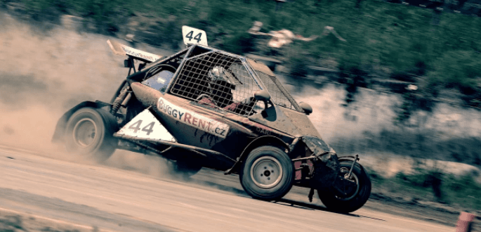Jízda v závodní buggy na profi trati
