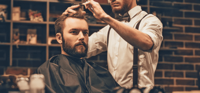 Luxusní barber péče o vlasy i vousy 