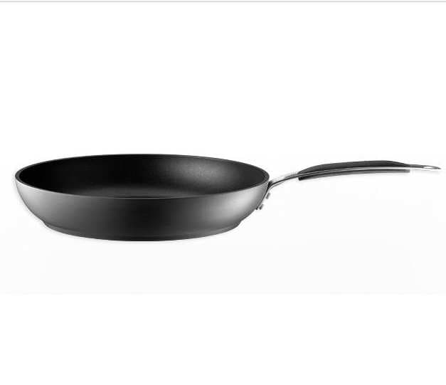 Pánev Fiskars Functional Form 28 cm, hliník