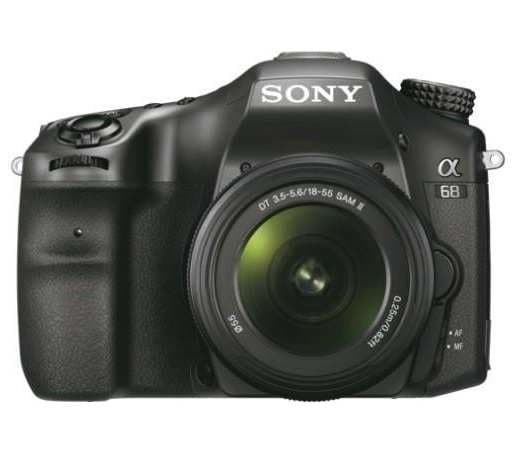 Sony Aplha A68 s objektivem 18-55mm