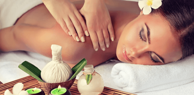 50min aromaterapeutická masáž zadní části těla