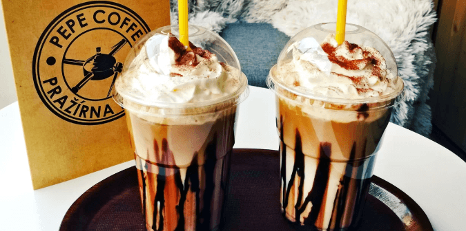 2× ice latte či black ice coffee