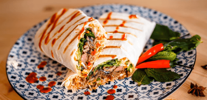 Phorrito nebo Bún bò Nam Bộ 