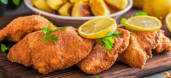 600 g masa + salát a pečivo