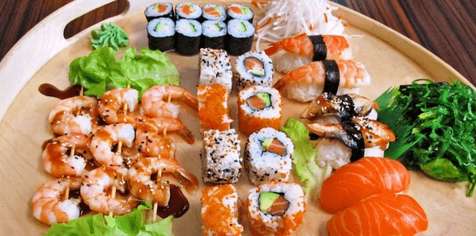 39 kousků sushi