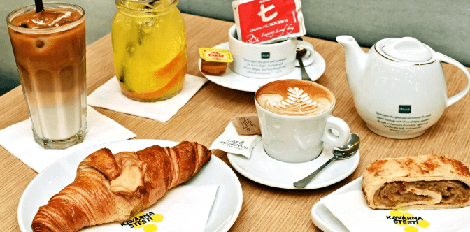 1× Iced Latté nebo domácí limonáda podle výběru