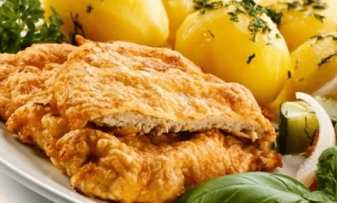 Vepřové nebo kuřecí řízky s máslovými bramborami