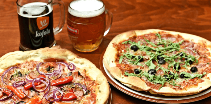 2× libovolná pizza (⌀ 32 cm) z nabídky