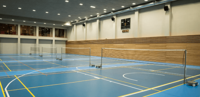 Vstup na badminton a wellness s vířivkou