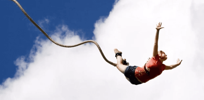 Extrémní bungee jumping