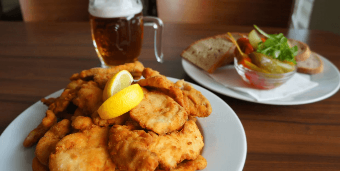 1 kg kuřecích a vepřových řízečků