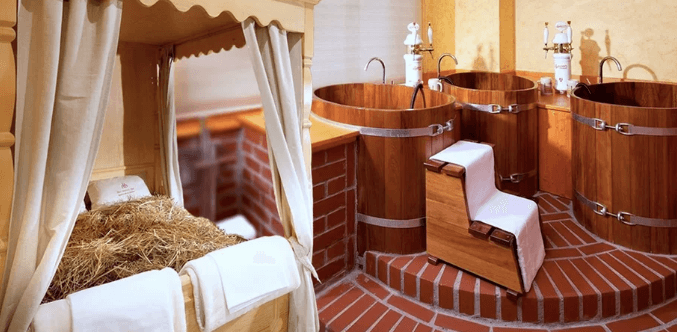Vířivka, sauna i privátní koupel v kádi pro dva