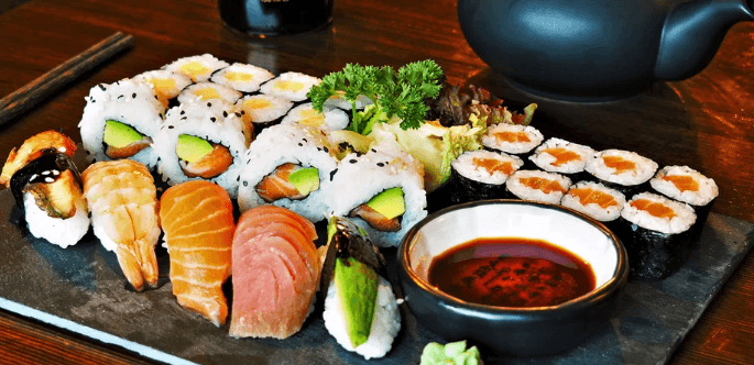 Set s 22 ks sushi