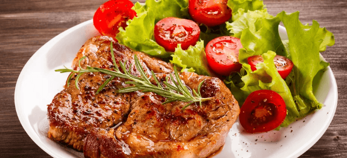 Mix steaků, přílohy a dezert pro 2