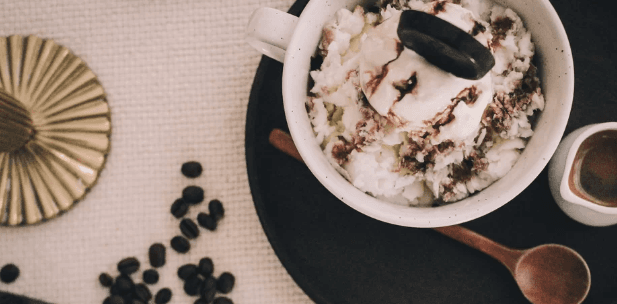 Cafe Mocha Bingsu se zmrzlinou a espressem