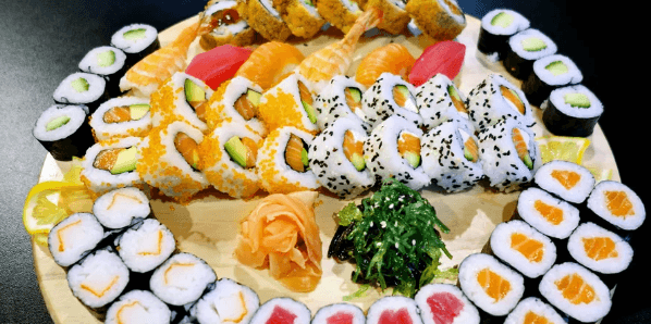 Asijská restaurace: 44 nebo 60 ks sushi 