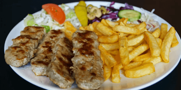 Arabské dobroty: špízy na grilu či Hawashi