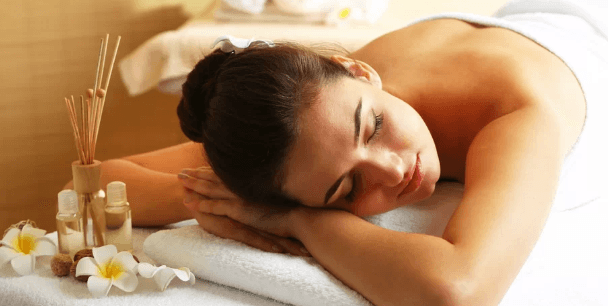 Relaxační masáž zad a šíje v délce 60 minut