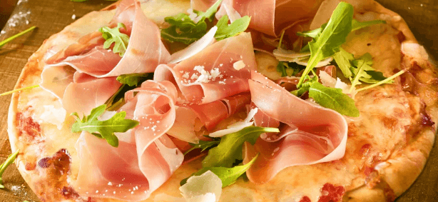 2× pizza (ø 32 cm) podle výběru z jídelního lístku