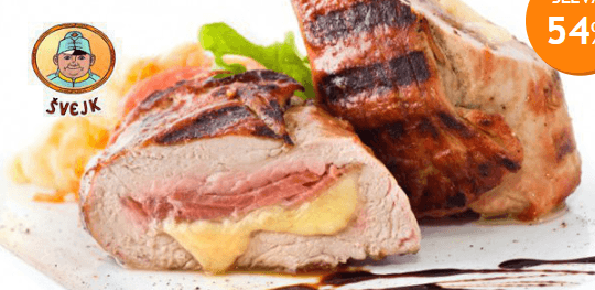 Plněná kuřecí kapsa se slaninou a sýrem s hranolky