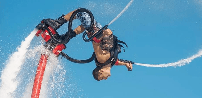 Vodní flyboard pro jednoho, celkem 25 minut