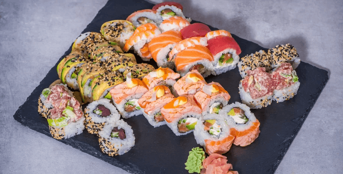 8–32 ks sushi včetně dopravy po celé Praze
