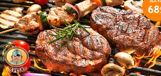 500 g kuřecích či vepřových steaků s přílohou