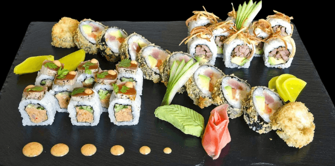 Gurmánský sushi set s 26 kousky speciálních rolek