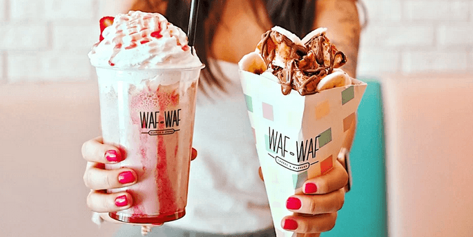 Milkshake podle výběru a vafle s nutelou a banánem