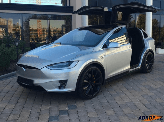 Zážitková jízda elektromobilem Tesla X