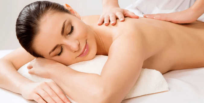 45minutová relaxační masáž zad a šíje 