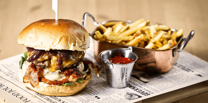 Burger s hranolky dle výběru