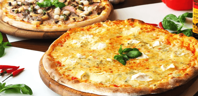 2× pizza o průměru 32 cm z celého pizza menu