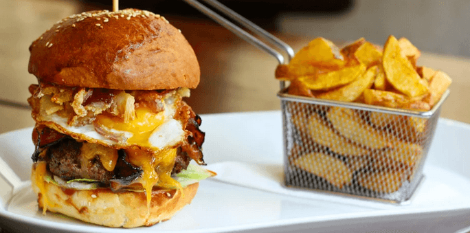 Mexiko nebo beef burger a limonáda