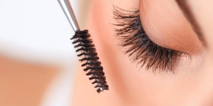 Objemové řasy 3D až 8D nebo Lash lifting 