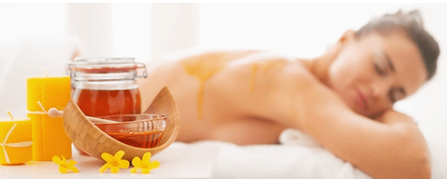 Účinná detoxikační medová masáž