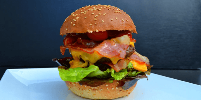 T-Rex Burger a hranolky