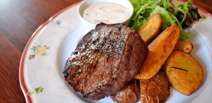 Jelení steak, rumpsteak či panenka s liškami pro 2