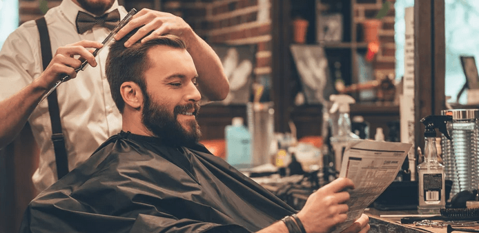 Pánský módní barber střih