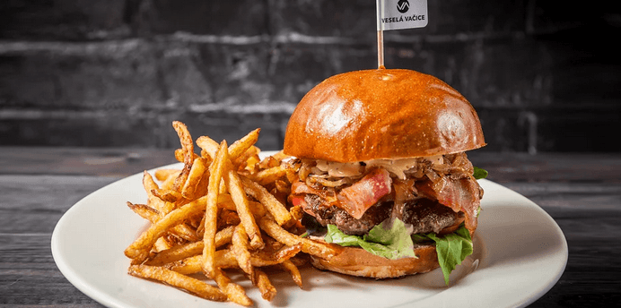 Bacon burger menu pro 2 osoby