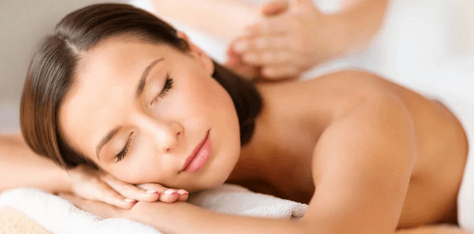 30minutová relaxační masáž zad a šíje