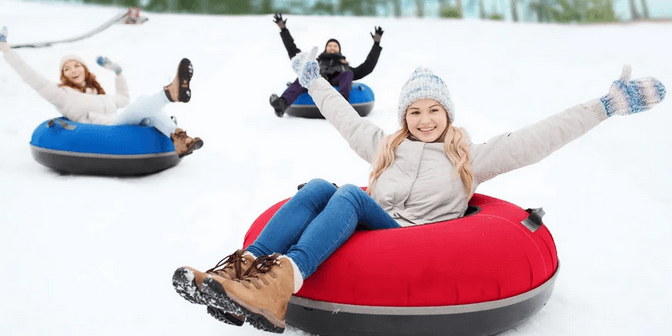 1 jízda na snowtubingové dráze 