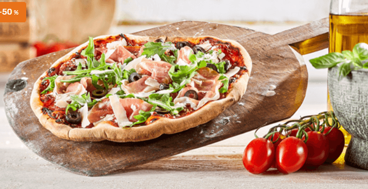 Tradiční skvělá pizza přímo z dřevěné pece
